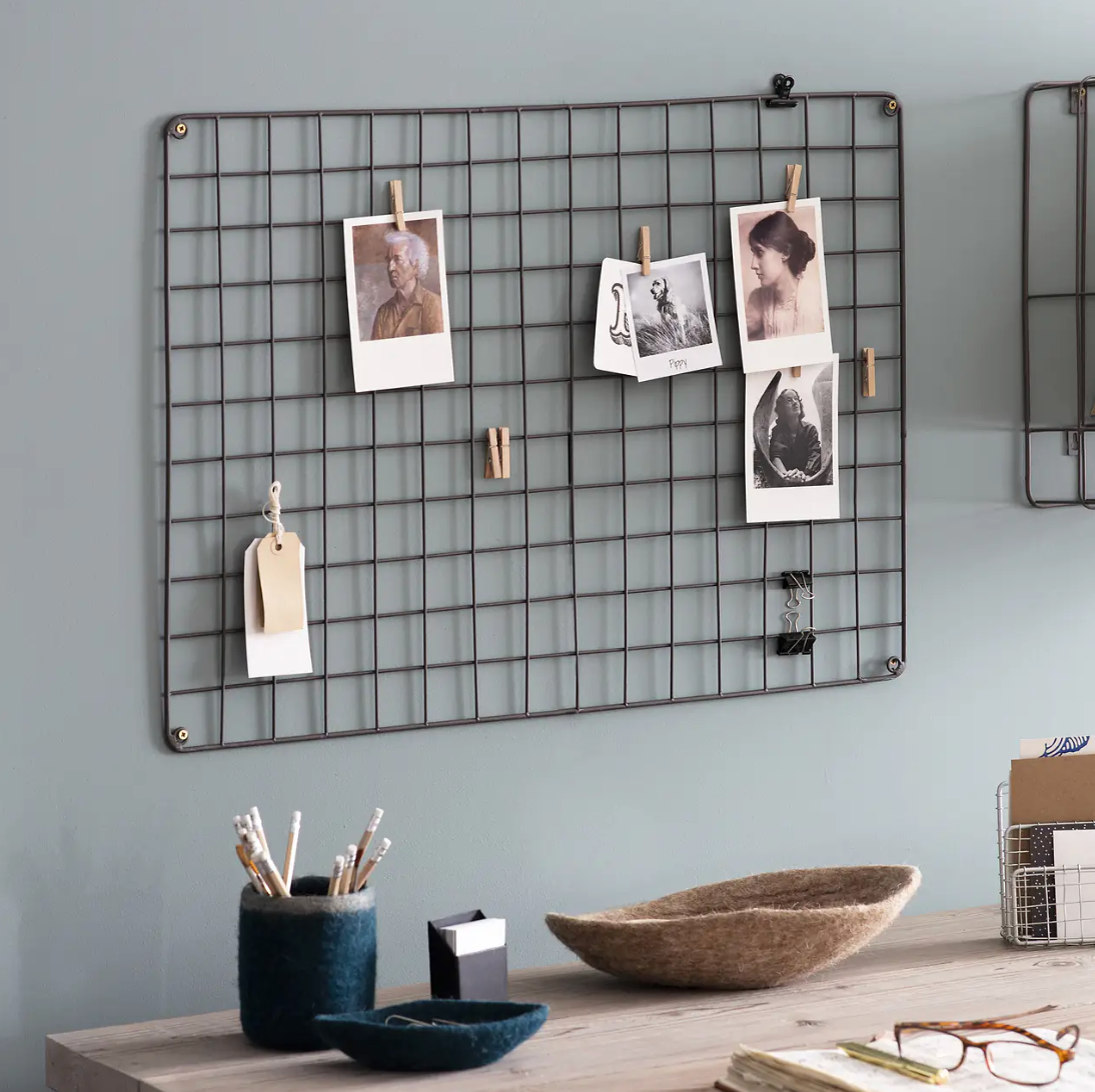 Metal Wirework Memo Board