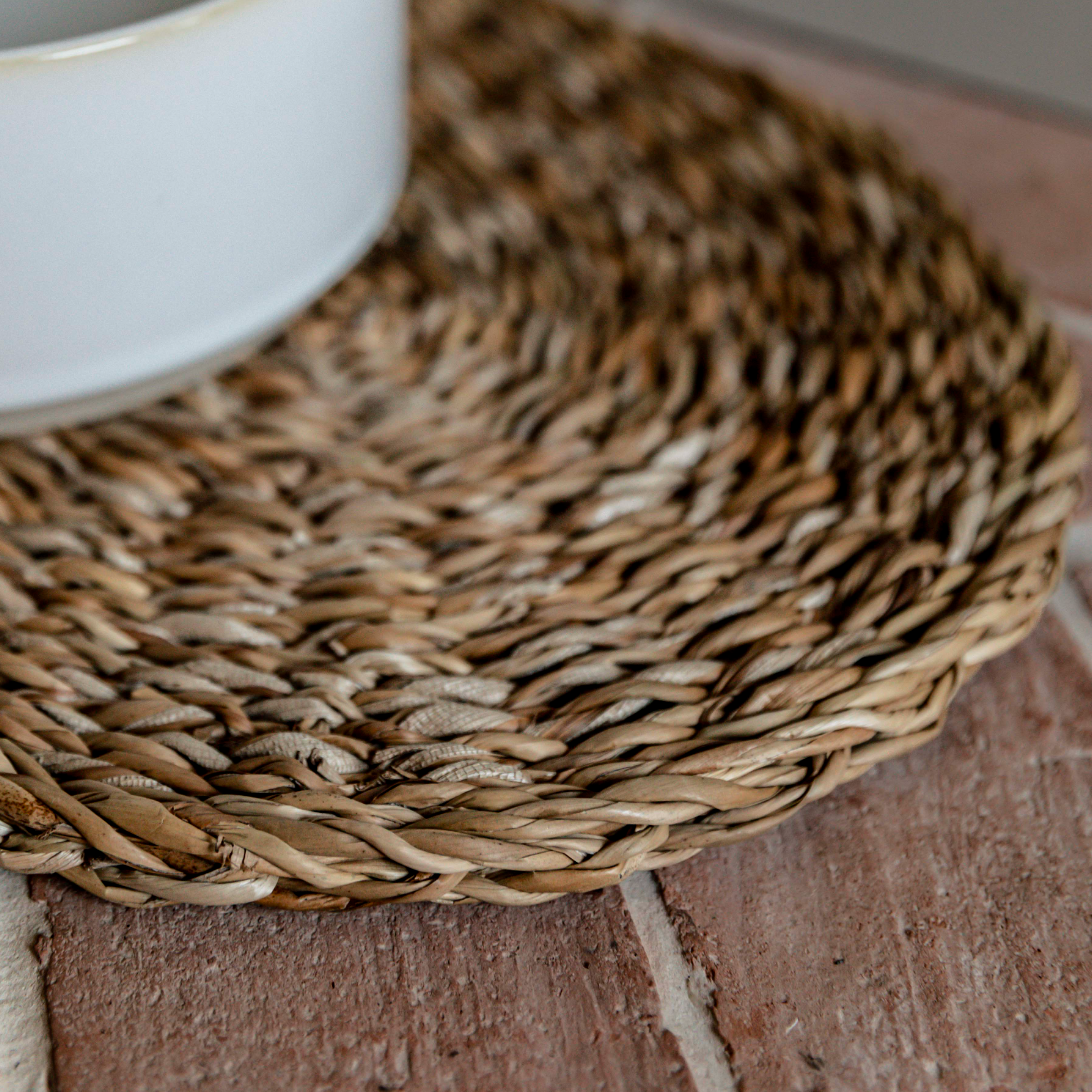 Seagrass Pet Bowl Mat
